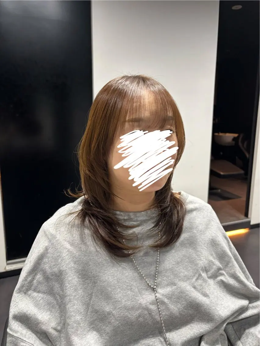 セミロング ハッシュカット 福島 菜摘のヘアスタイル