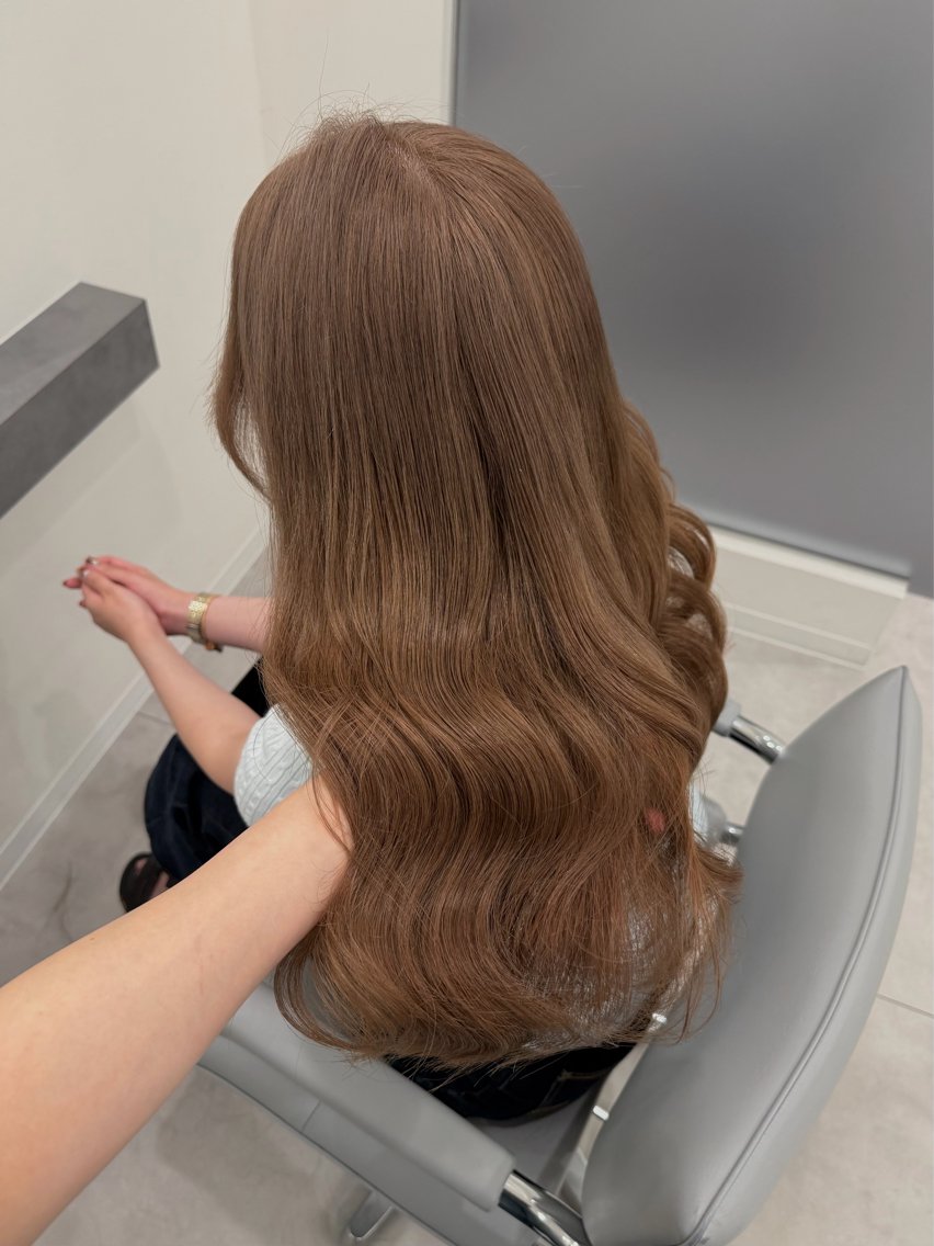 ロング ヘアカラー XIA AIMIのヘアスタイル