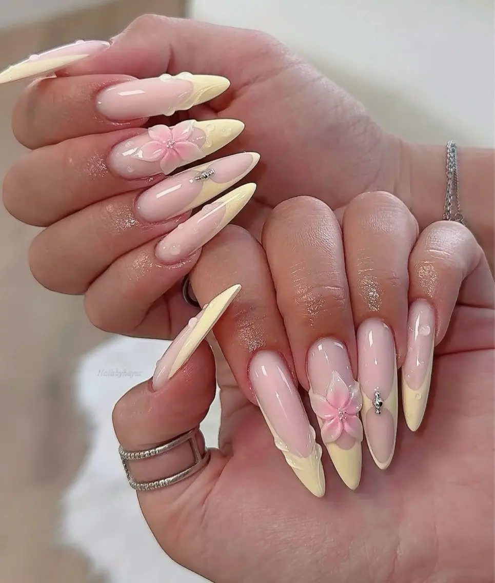 ネイル アートネイル ボルドー フレンチネイル ジェルネイル 氷ネイル・うるうるネイル ハンドネイル Julie Nail Hinのネイルデザイン