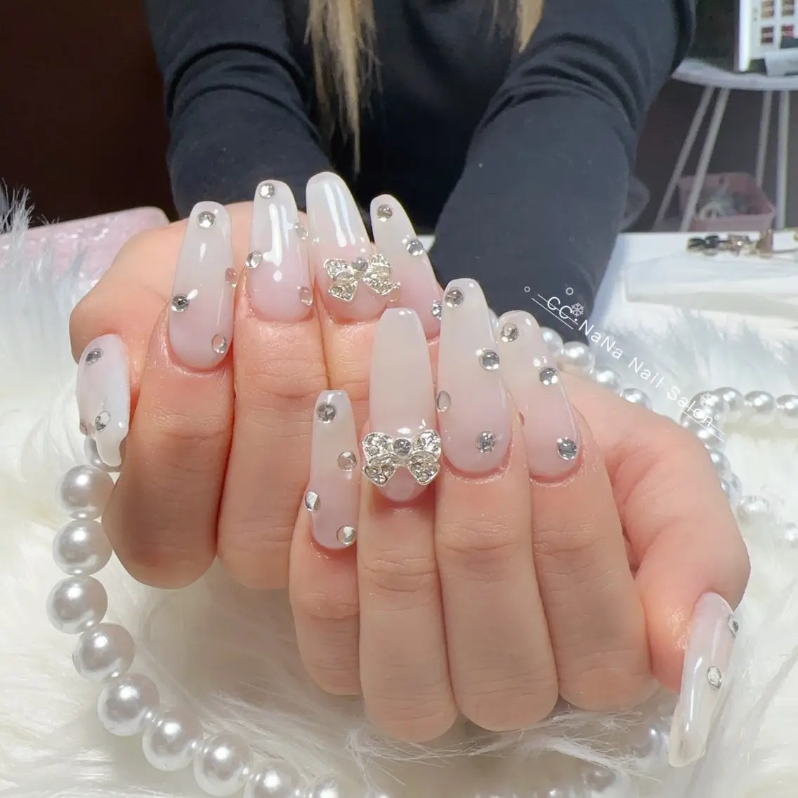 ネイル チークネイル フラッシュネイル ハート キラキラネイル 韓国ネイル ハンドネイル 💎CC・NaNa 韓国風ネイル🌙Cのネイルデザイン