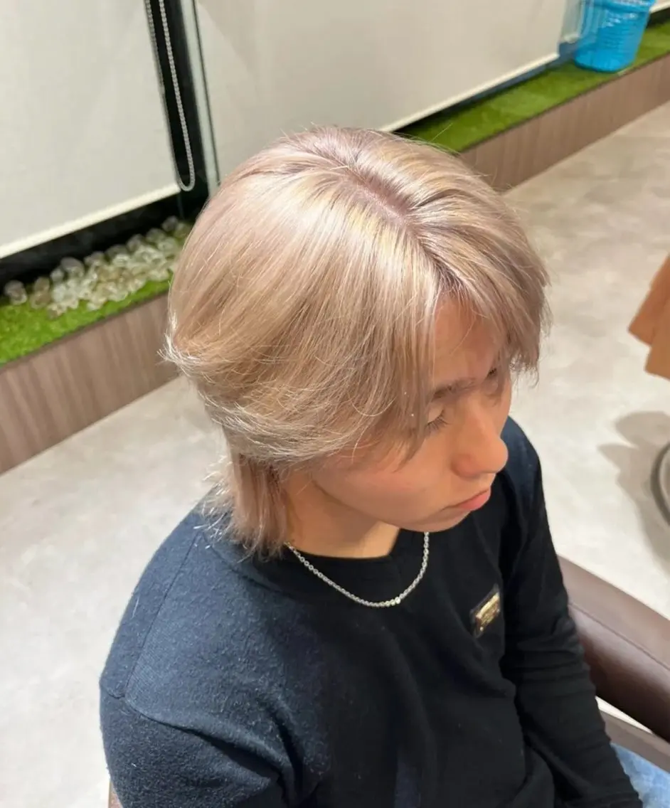 カラー メンズ メンズブリーチ ベージュカラー ブリーチ ミルクティーベージュ カット ヘアカラー 🌀メンズ特化/ RIKURI🌀のヘアスタイル