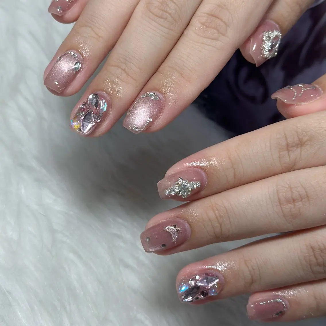 ネイル ハンドネイル フットネイル LAVISH nanamiのネイルデザイン