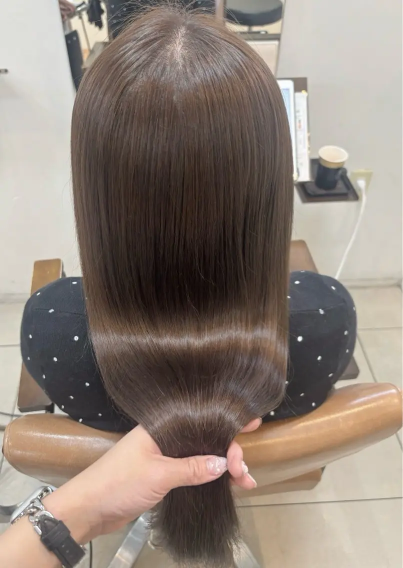 ロング カラー グレージュ ヘアカラー トリートメント 頭皮×髪質改善 透明感カラー💎中村のヘアスタイル