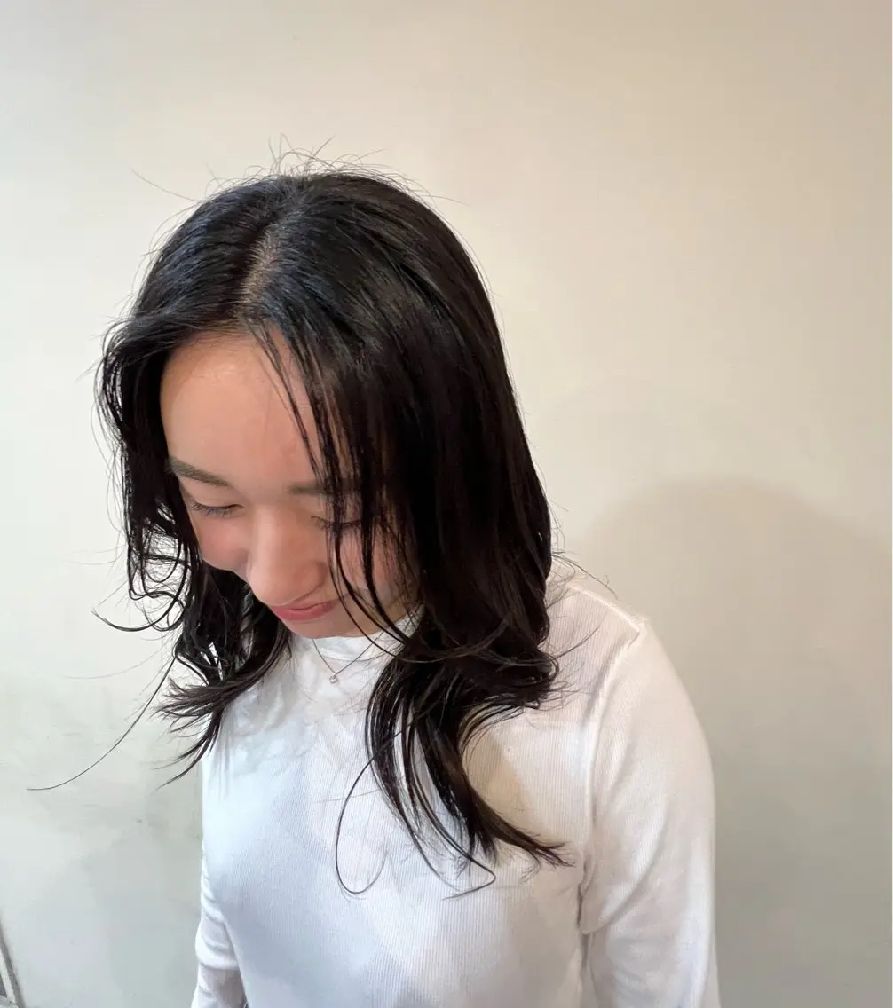 ロング 上村 音寧のヘアスタイル