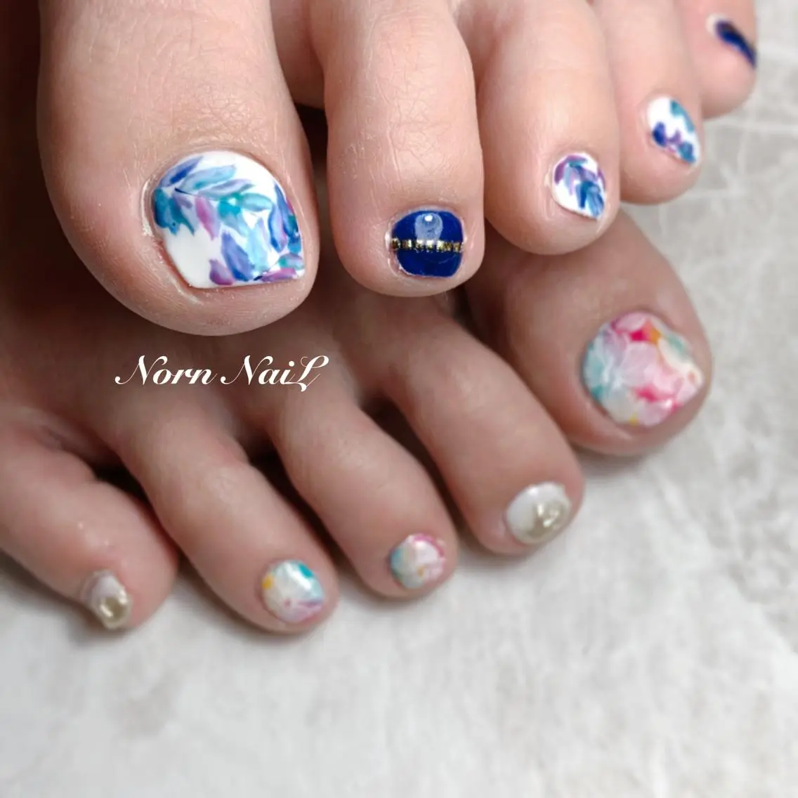 ネイル フットネイル U Ayaのネイルデザイン