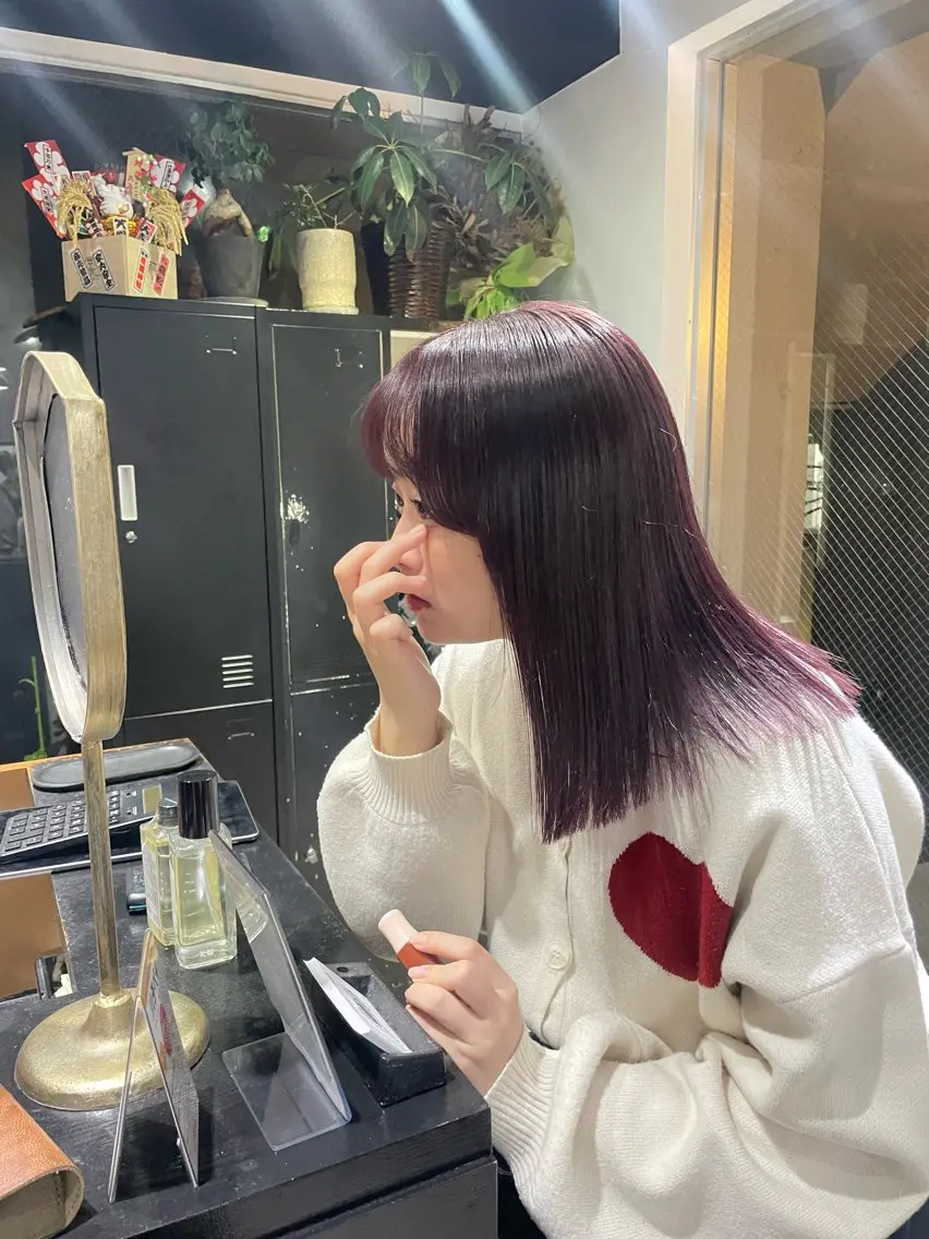 カラー ブリーチ レッドカラー ヘアカラー トリートメント ミルクティーベージュ ブリーチ🖤サヤカのヘアスタイル
