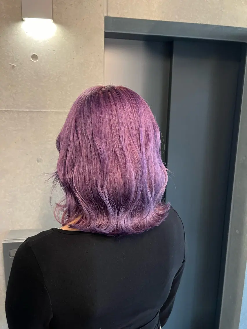 ミディアム カラー ピンクカラー パープルカラー カット ヘアカラー トリートメント 吉野 瑳桜のヘアスタイル