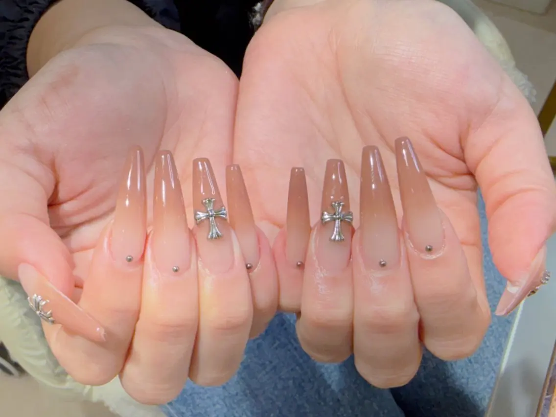 メンズ ネイル クリスマス ボルドー ブラウン 長さ出し フットネイル ハンドネイル ハンドケア NEW NAIL 池袋🔥🧲のネイルデザイン