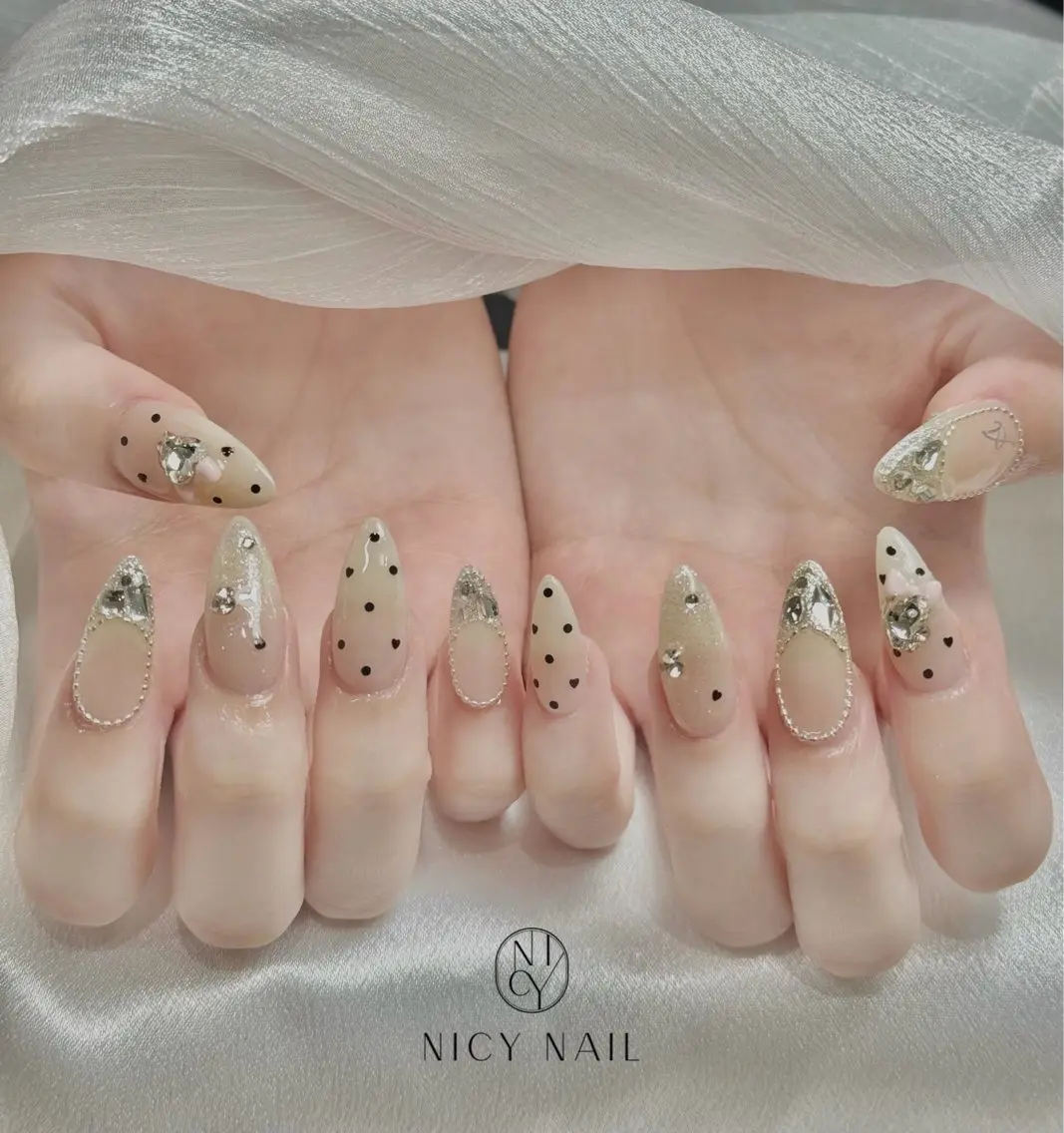 ネイル ハンドネイル NICY NAIL 池袋のネイルデザイン