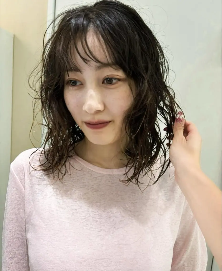 ミディアム パーマ ヘアアレンジ カット パーマ 💟Opus // Mizuki🐕のヘアスタイル
