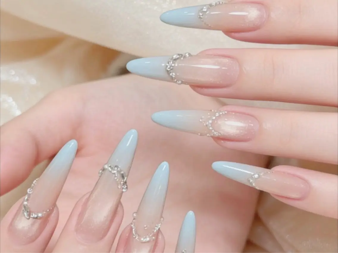 ネイル アートネイル オーロラネイル チークネイル 長さ出し フレンチネイル ハンドネイル ハンドケア Yumi Nail Seiのネイルデザイン