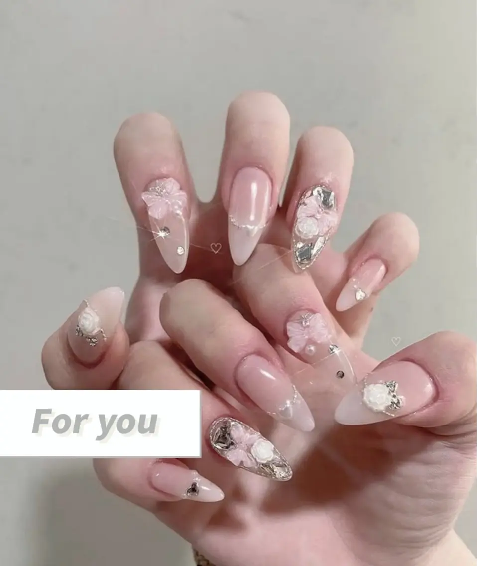 ネイル アートネイル べっ甲ネイル チークネイル 長さ出し フラッシュネイル ハンドネイル ハンドケア For you. Nail Salonのネイルデザイン