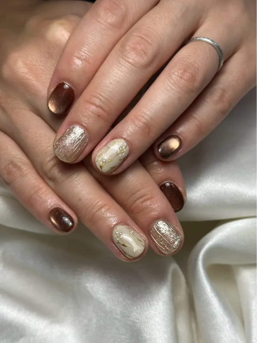 ネイル アニマル柄 オーロラネイル フットネイル フレンチネイル ジェルネイル ハンドネイル kiki nail たまプラーザのネイルデザイン