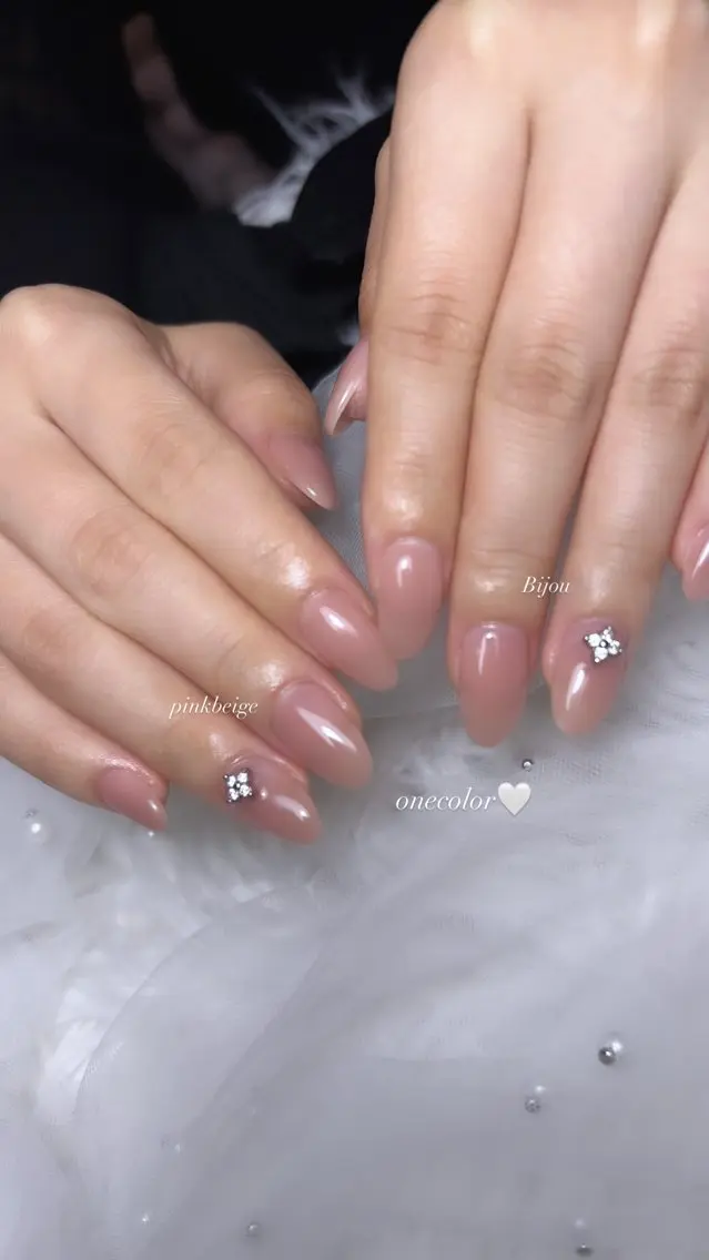 ネイル ワンカラーネイル ハンドネイル 𝑬𝑹𝑰𝑲𝑨 𓂃🎀𓈒𓏸のネイルデザイン