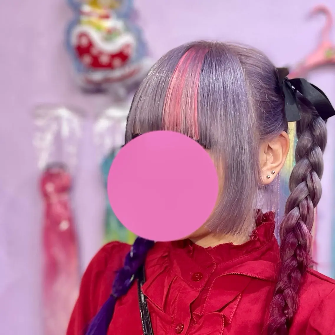 ミディアム エクステ 👽KINA👽 派手髪🦖💖✨のヘアスタイル