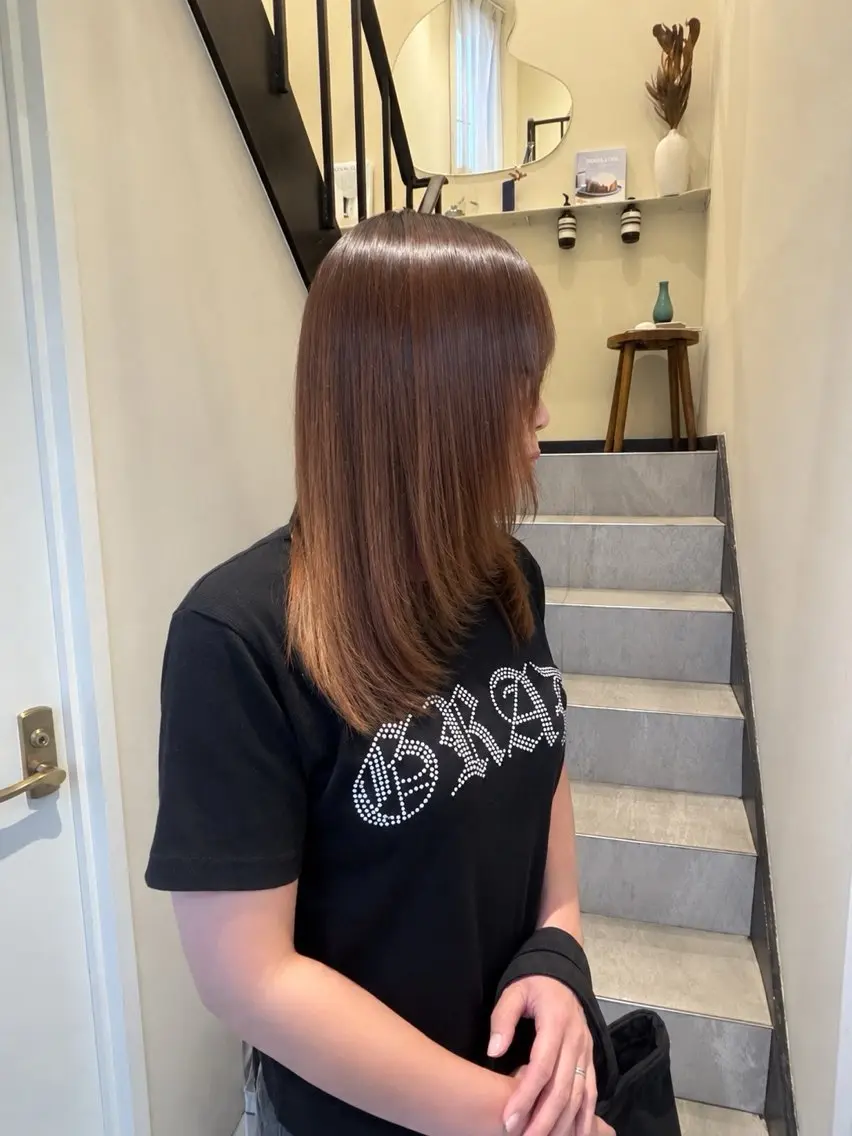 セミロング レイヤーカット 坂本 桃花のヘアスタイル