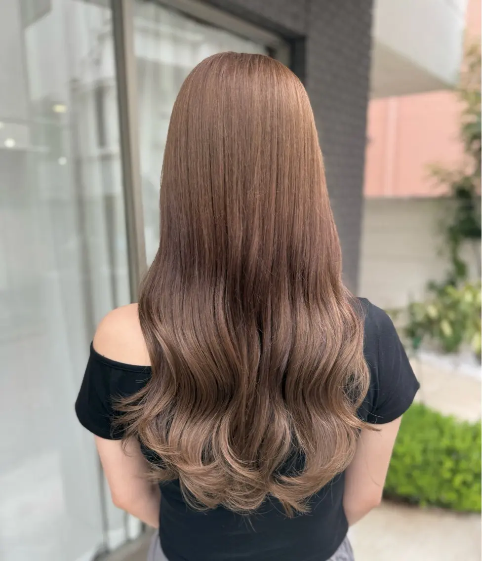 ロング カラー ベージュカラー ブリーチ ダブルカラー ミルクティーベージュ ブリーチなしカラー カット ヘアカラー トリートメント グレージュ/レイヤー /韓国ヘア/RISAのヘアスタイル