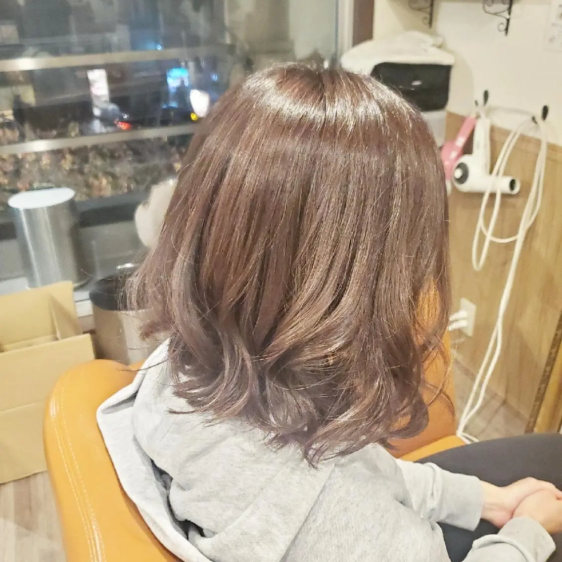 ミディアム カラー アディクシーカラー ブリーチ イルミナカラー 外国人風カラー トリートメント カット ヘアカラー トリートメント spa hair ark 富井直美のヘアスタイル