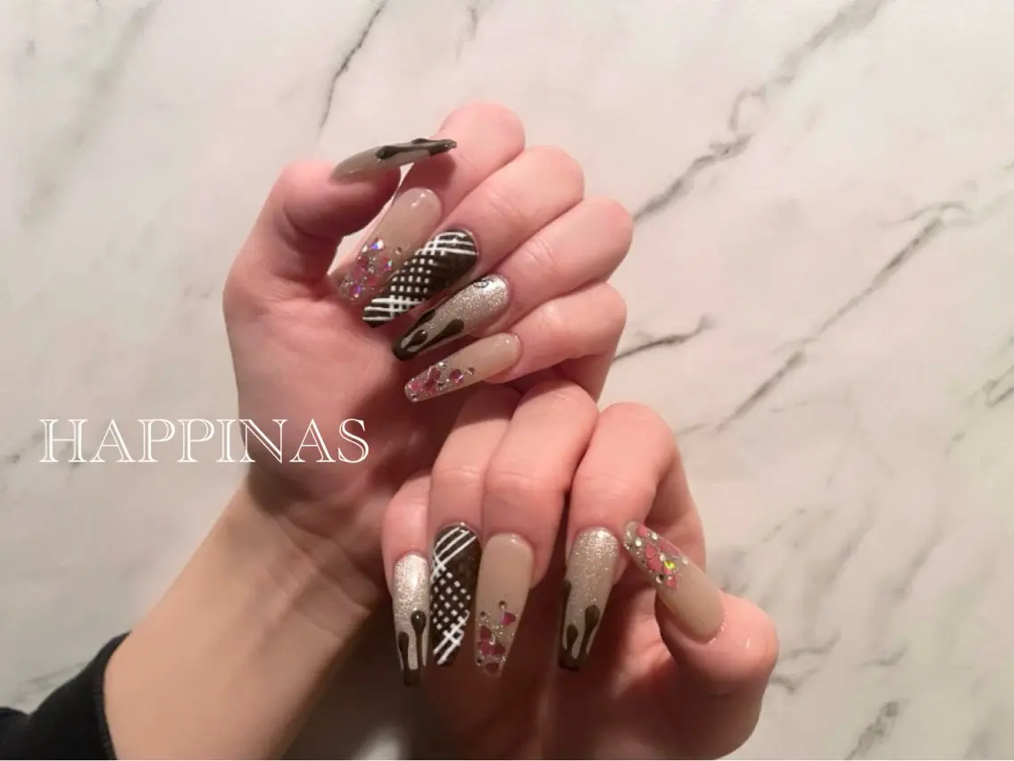 ネイル ハート ラメ(グリッター) スカルプネイル バレンタイン HAPPINAS ENAのネイルデザイン
