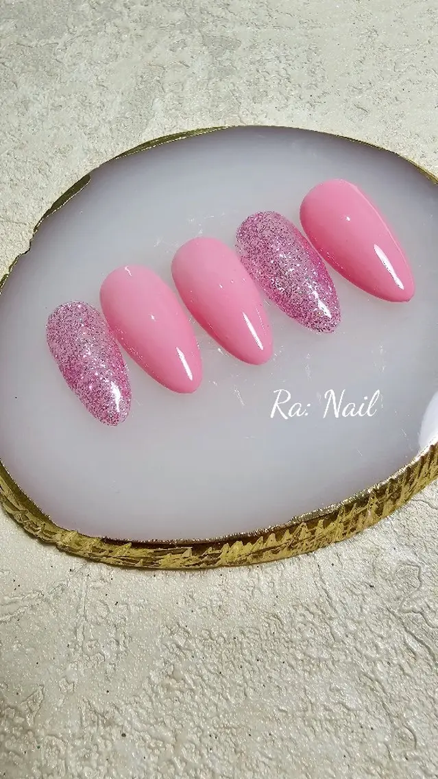 ネイル ジェルネイル ラメ(グリッター) ワンカラーネイル Ra: Nail   라: 네일のネイルデザイン