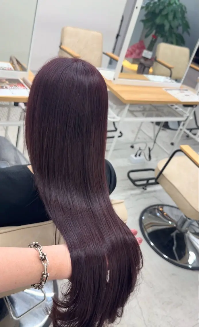 ロング レッドブラウン 髪質改善 韓国風ヘア ロング カット ヘアカラー トリートメント 飯星/池袋/透明感 カラー/縮毛矯正特化のヘアスタイル