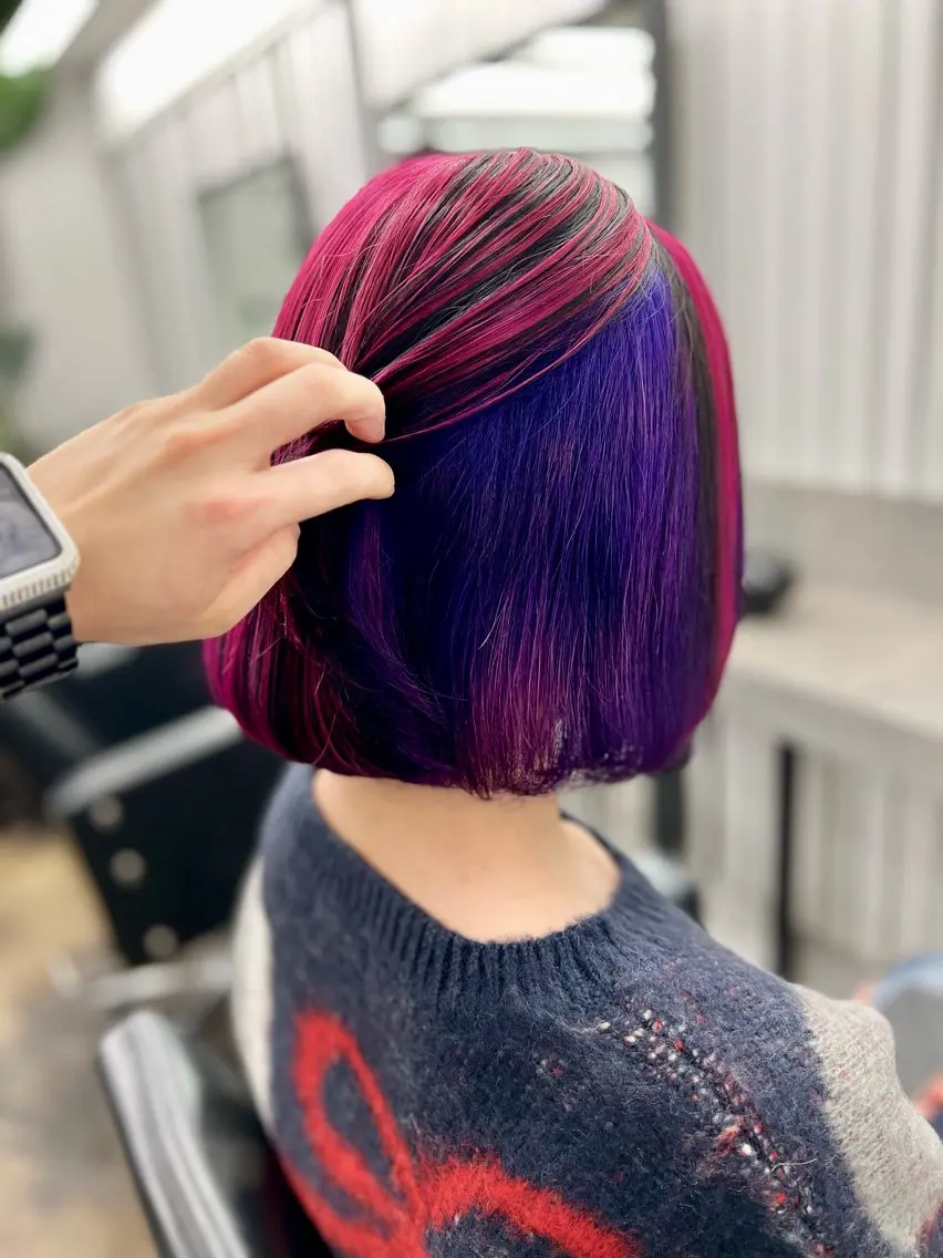 ミディアム カラー 黒髪 デザインカラー ピンクカラー バイオレットカラー カット ヘアカラー 透明感カラー特化🫧 🦋栗原🦋のヘアスタイル