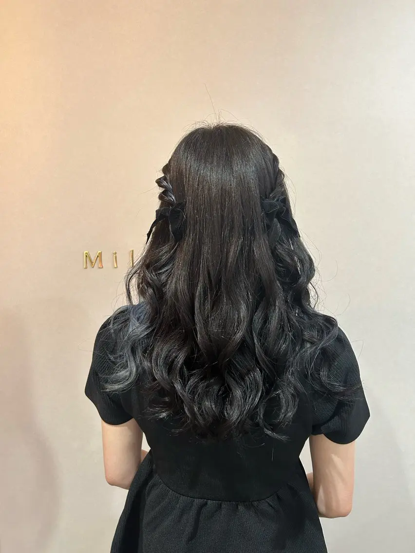 ロング Mila Hazukiのヘアスタイル