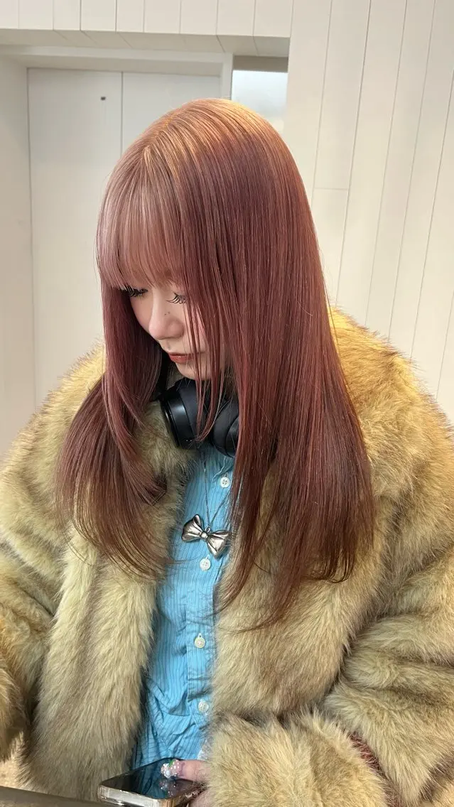 ロング レイヤーカット トリートメント カット ヘアカラー フカミ マナカのヘアスタイル