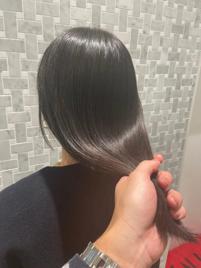 ヘアカラー+コアミートリートメントの写真