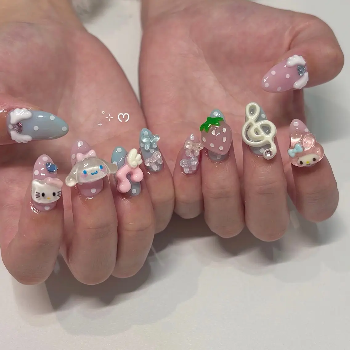 ネイル ハンドネイル BONNIE MIKIのネイルデザイン