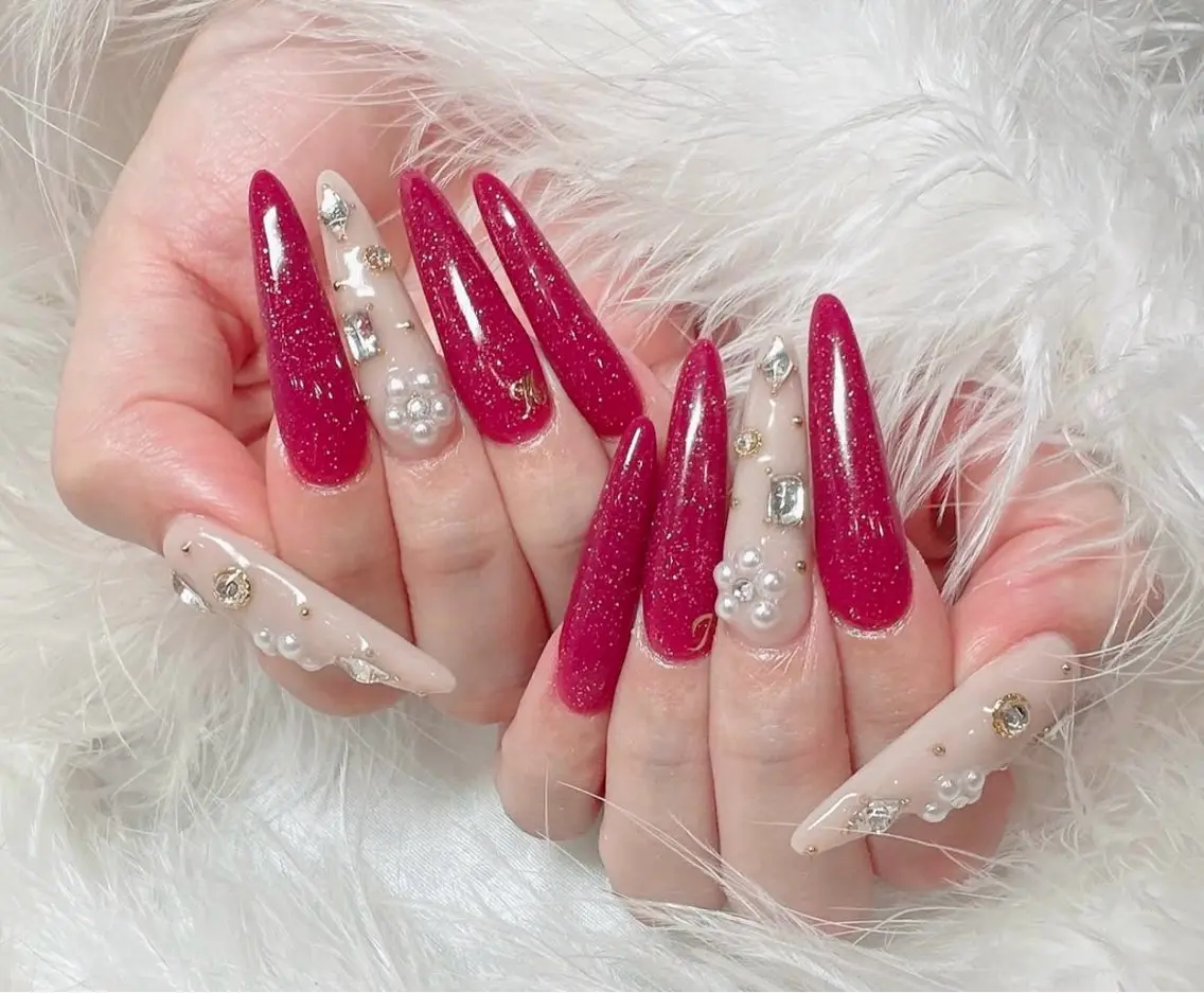 ネイル グラデーション キラキラネイル ワンカラーネイル 冬ネイル Jenn Nail Salonのネイルデザイン
