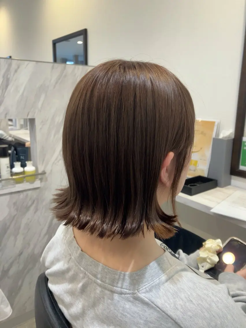 ミディアム 切りっぱなしボブ ボブ 外ハネヘア SEA BELLE YASUのヘアスタイル