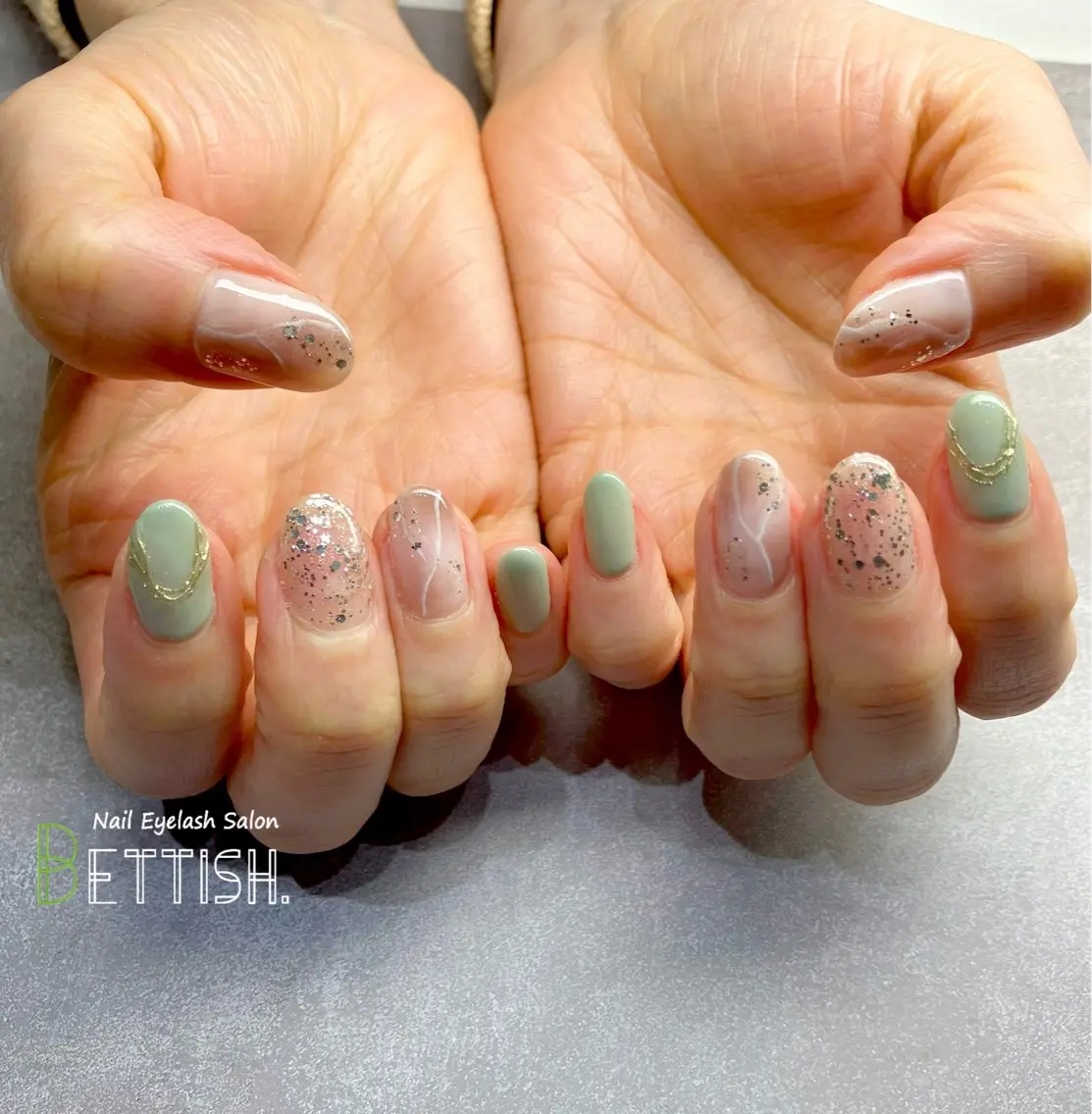 ネイル グリーン BETTISH. KUMIKO☺︎︎のネイルデザイン