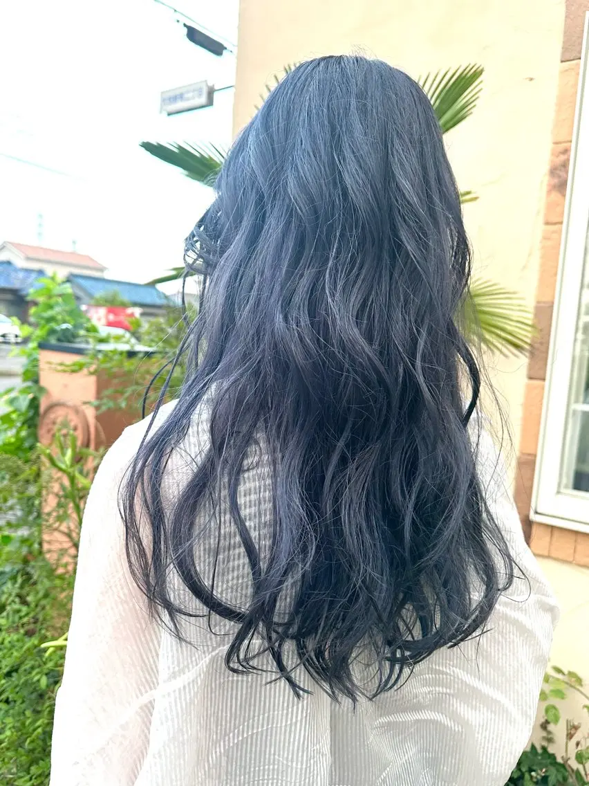 ロング カラー ブリーチ ブルーカラー ラベンダーカラー たに えりのヘアスタイル