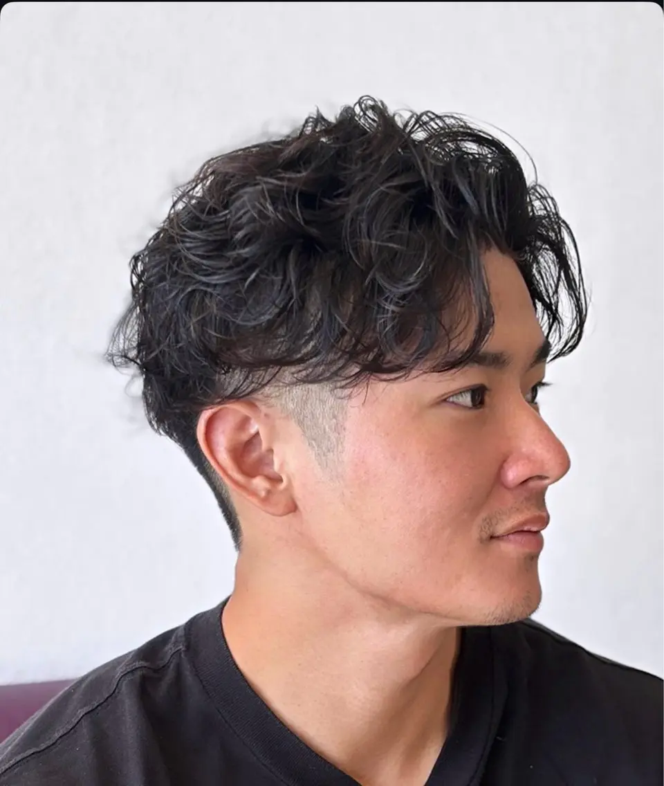 ショート パーマ メンズ 榊原 貫太のヘアスタイル