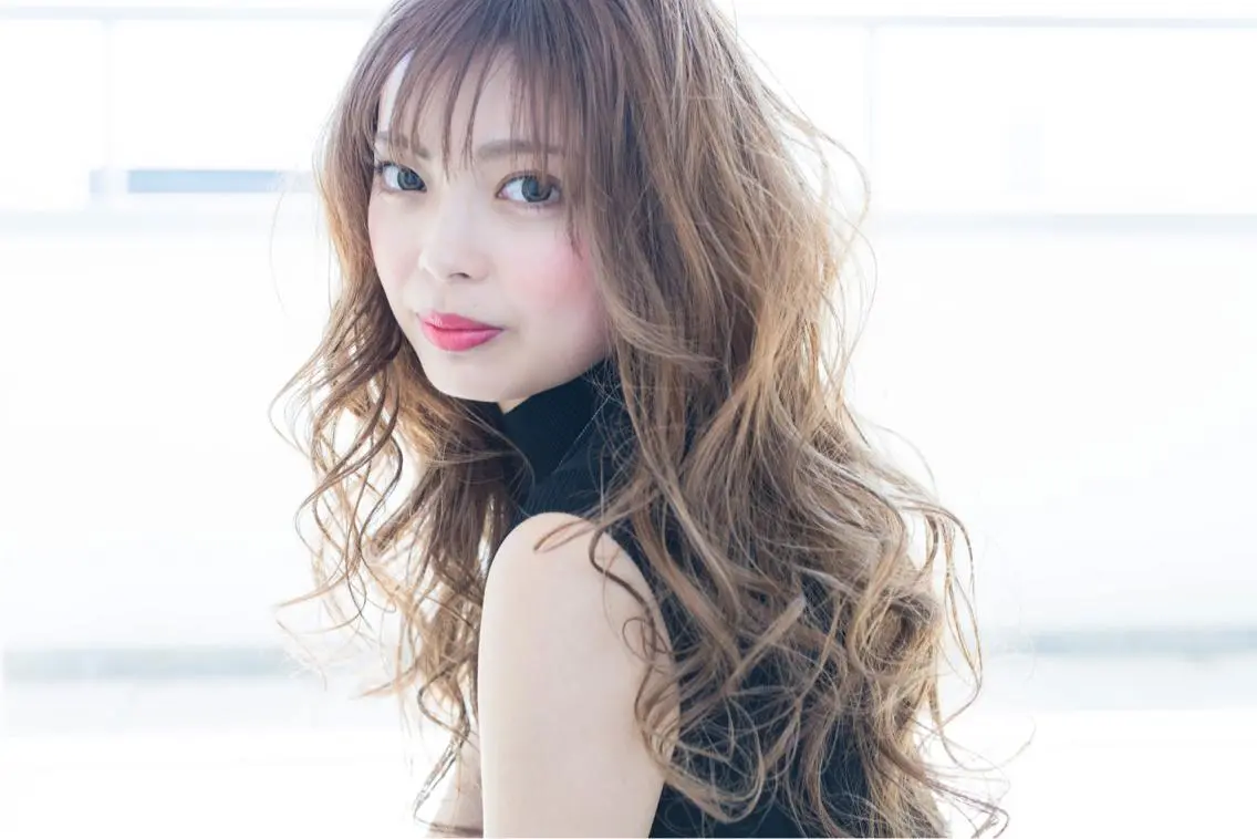 ロング カラー レイヤーカット ローレイヤー 小野 和摩のヘアスタイル
