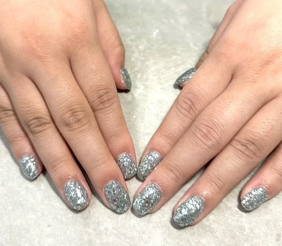 ネイル ハンドネイル LAVISH momoneのネイルデザイン
