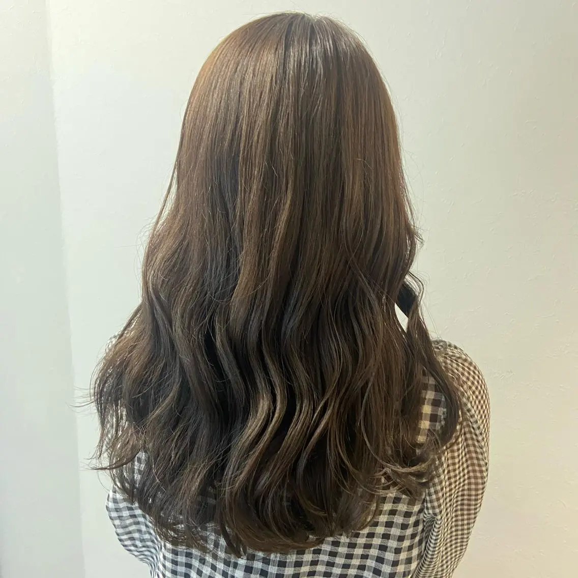 セミロング カラー カット ヘアカラー トリートメント natsumi / N°ariaのヘアスタイル