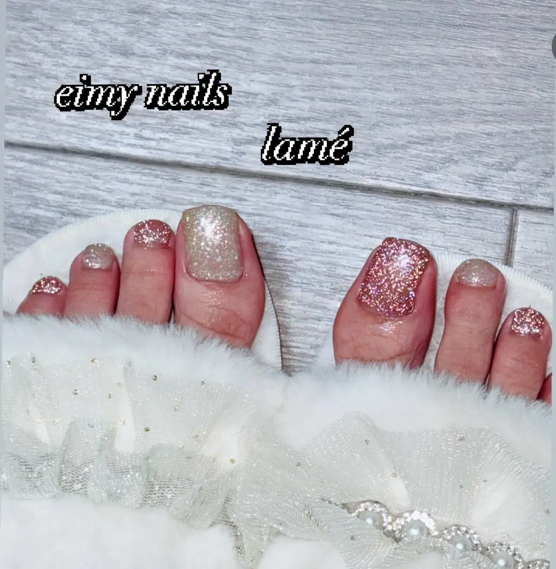 ネイル フラッシュネイル フットネイル ラメ(グリッター) ワンカラーネイル ピンク フットネイル eimy nails♡のネイルデザイン