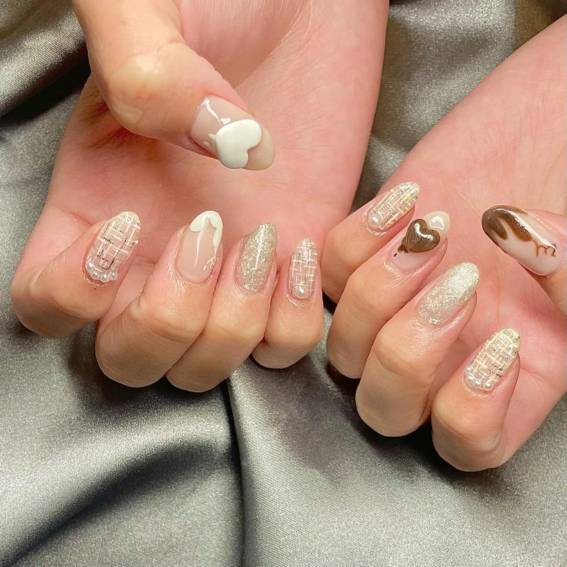 セミロング カラー パーマ ヘアアレンジ メンズ キッズ ネイル マツエク・マツパ アイブロウ バレンタイン el. by Aoのネイルデザイン