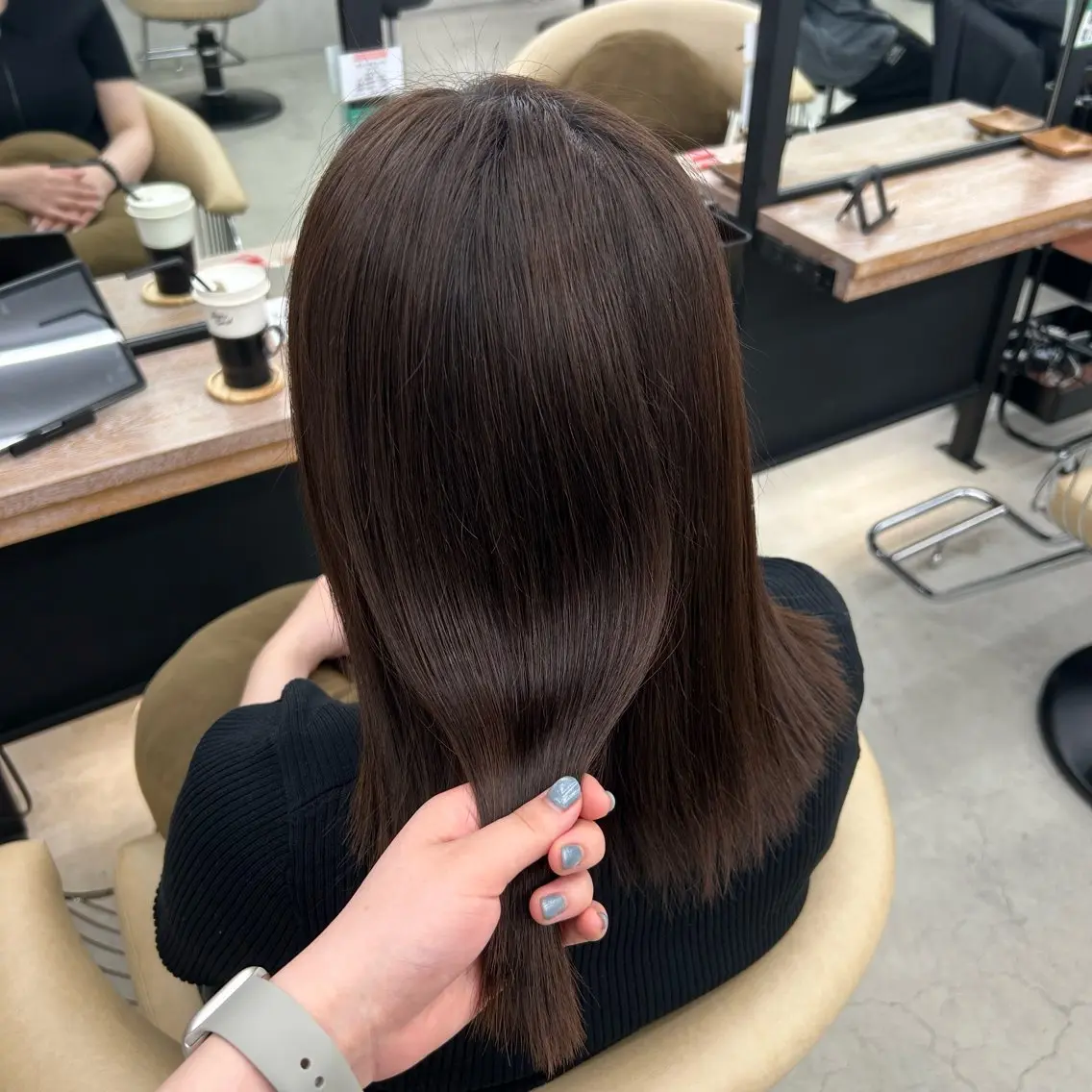 セミロング くろかわ まいのヘアスタイル