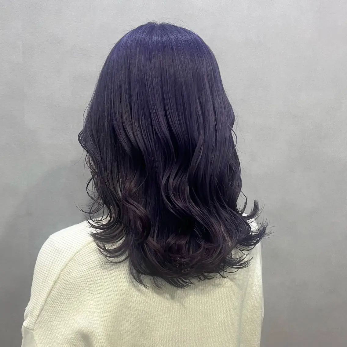 セミロング カット ヘアカラー トリートメント 伊藤 玲衣のヘアスタイル