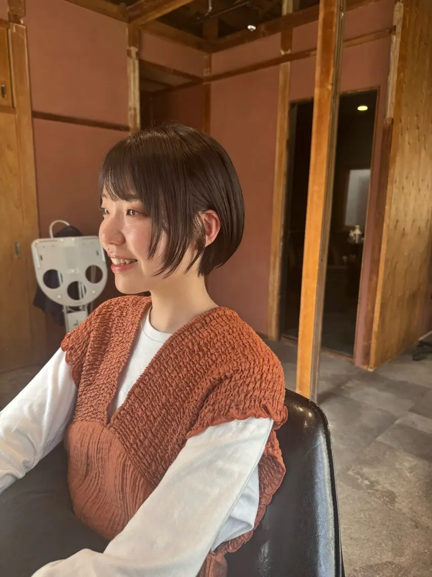 ショート カット ヘアカラー トリートメント 大迫 江梨のヘアスタイル