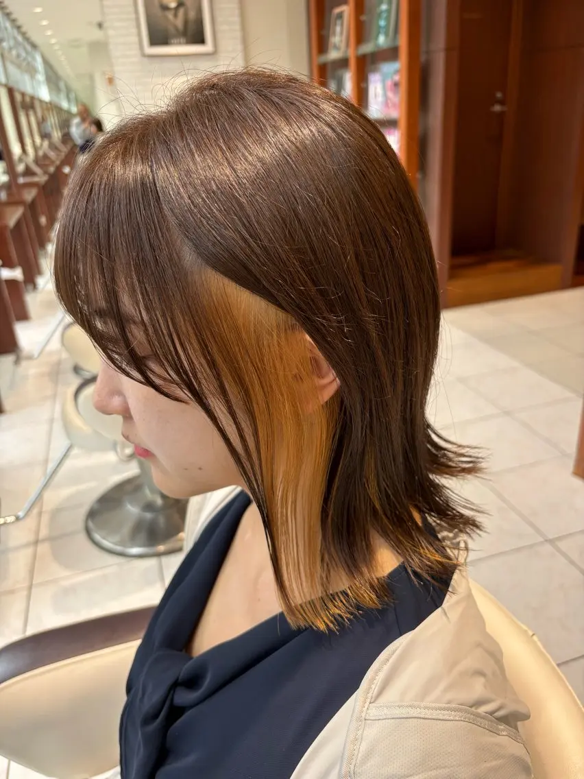 ショート カラー 篠田 綾乃のヘアスタイル