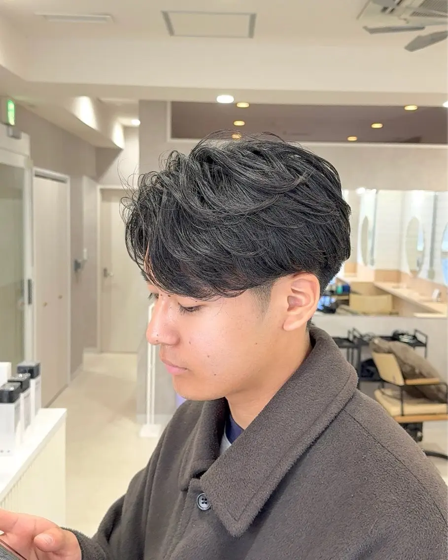 ショート パーマ メンズ カット パーマ トリートメント 【東北メンズヘア1 位受賞🥇】本間祐太のヘアスタイル