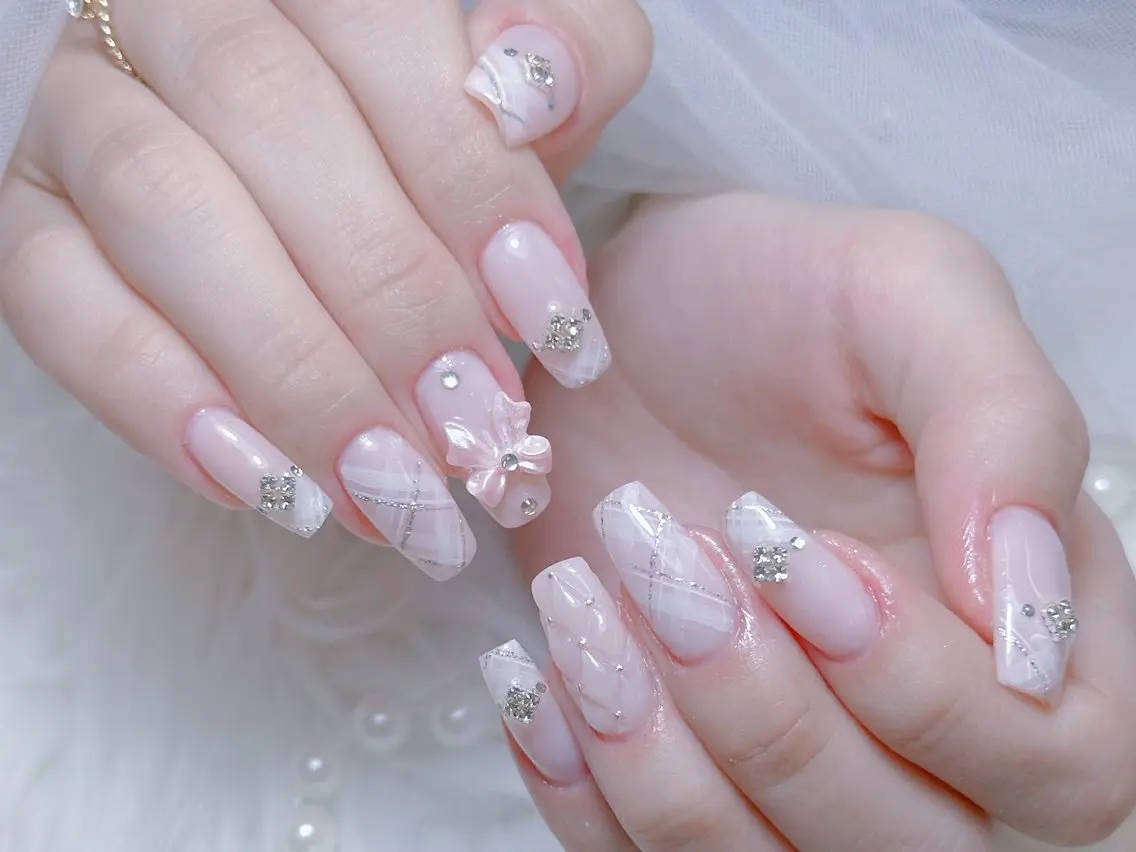 ネイル チークネイル 長さ出し フラッシュネイル フレンチネイル グラデーション ハンドネイル AN NAIL 高田馬場のネイルデザイン