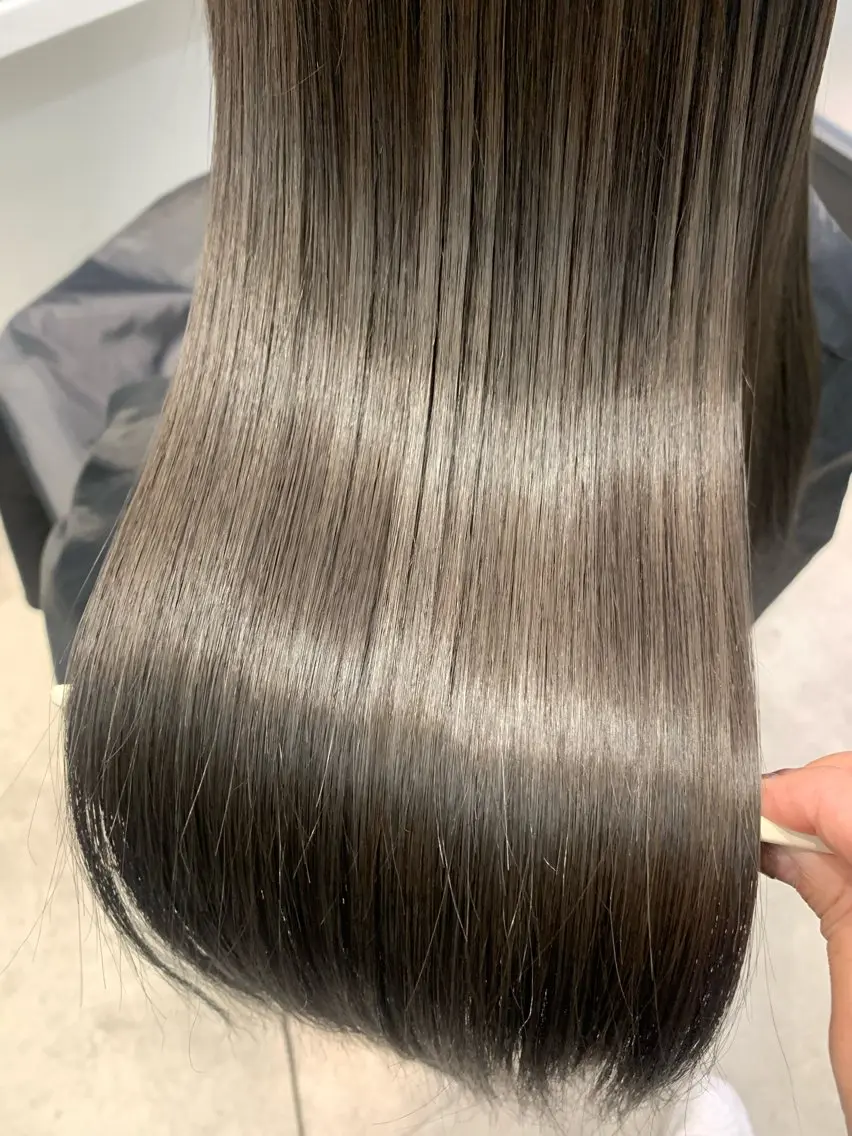 セミロング 髪質改善 トリートメント 酸熱トリートメント ヘアカラー トリートメント 髪質改善/縮毛矯正 🎀小林 唯 🎀のヘアスタイル