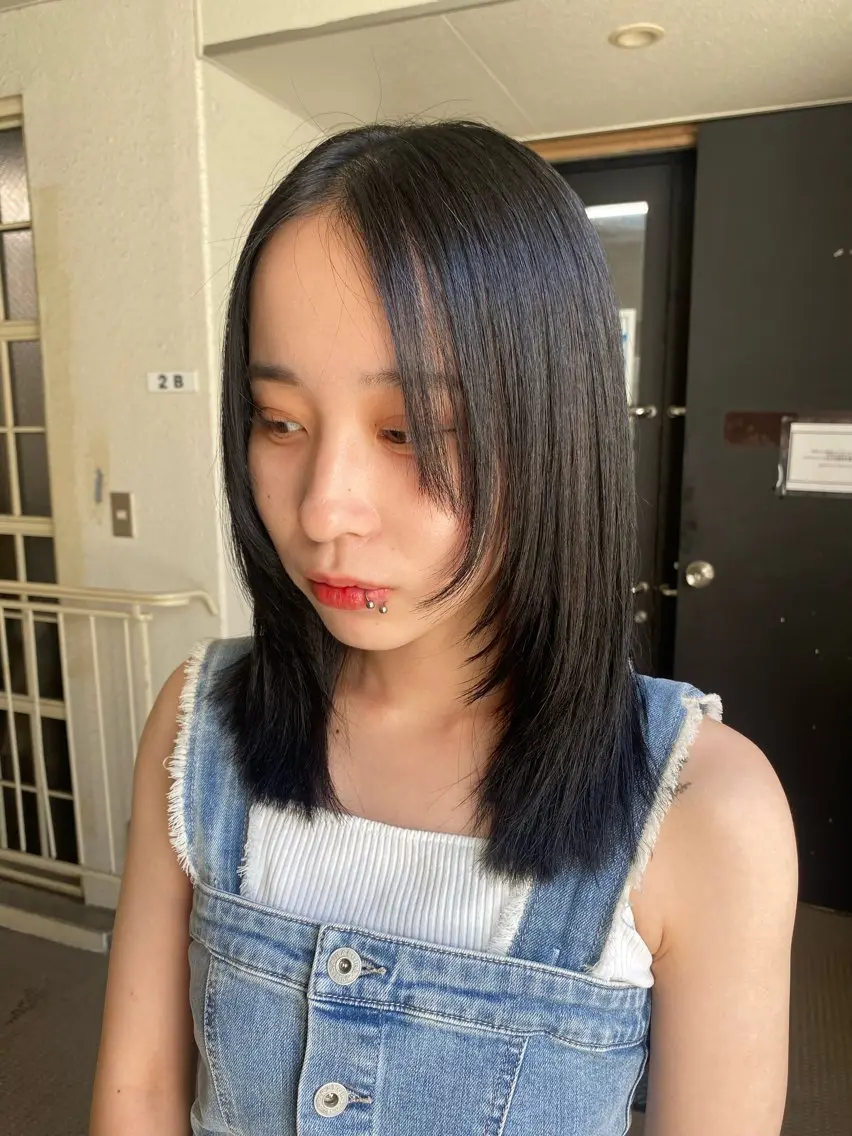 ミディアム カラー ヘアアレンジ 韓国風ヘア 🌟🍒ハイトーン 韓国ヘア/ユウミのヘアスタイル