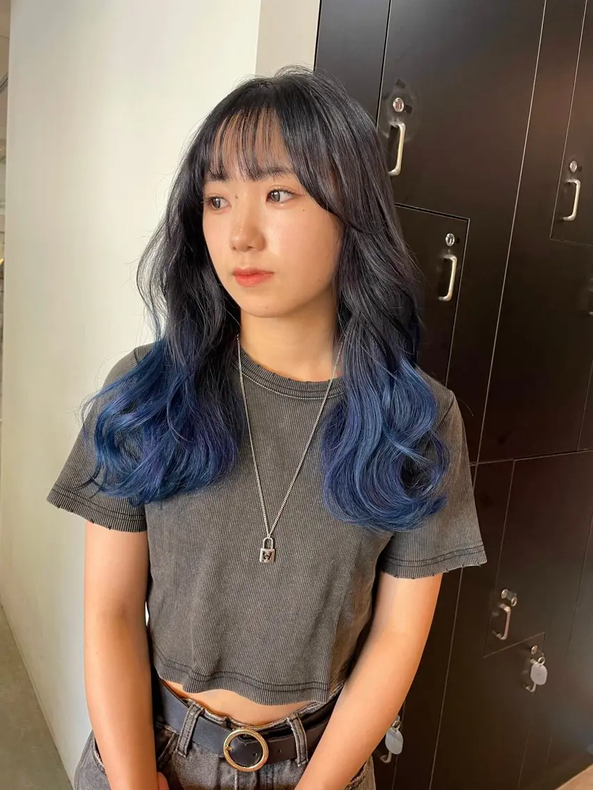 セミロング ヘアカラー 横山 奈央のヘアスタイル