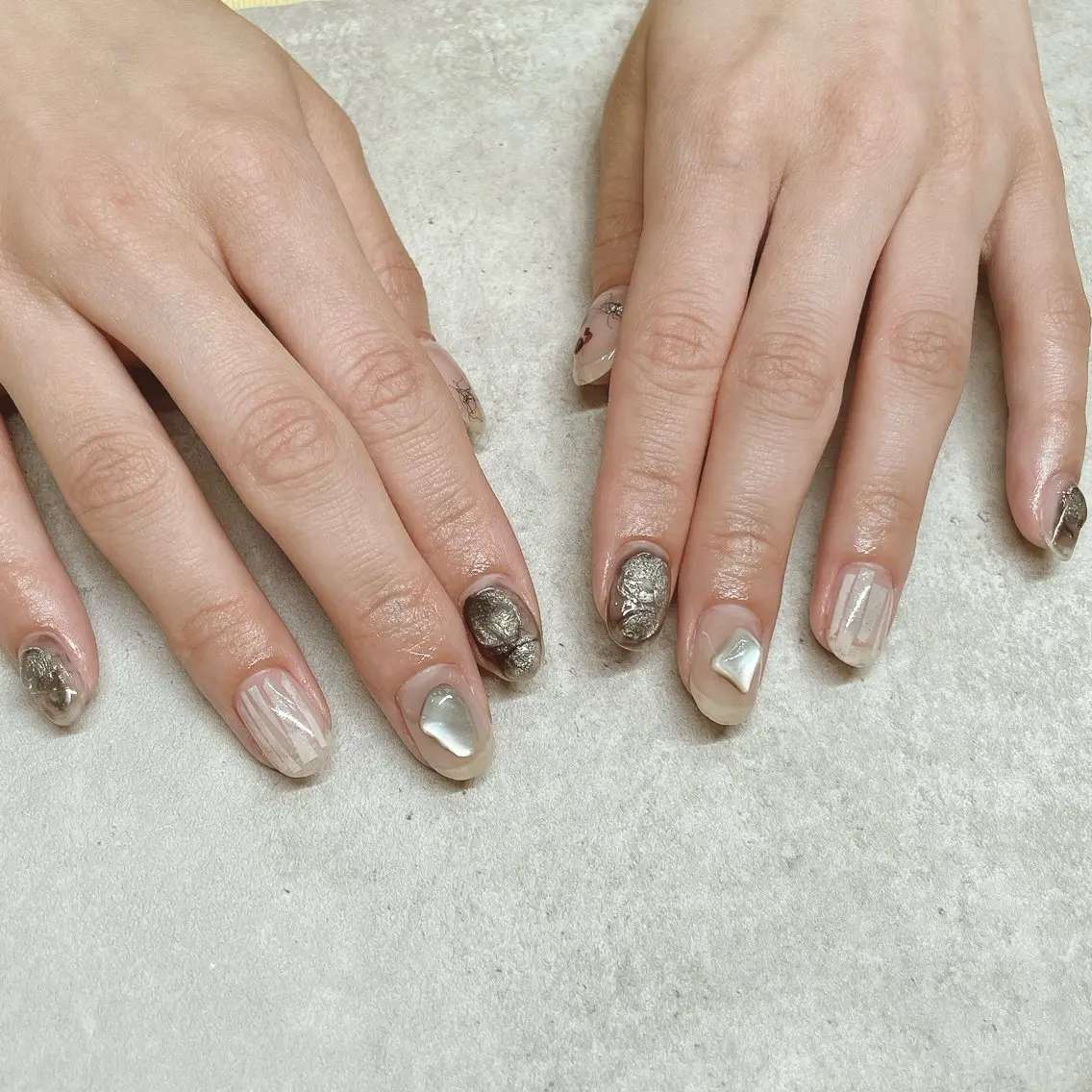 ネイル アートネイル 長さ出し ハンドネイル A85G ayakoのネイルデザイン